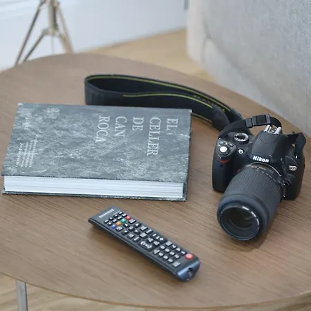 アパート Placa Del Vi ジローナ