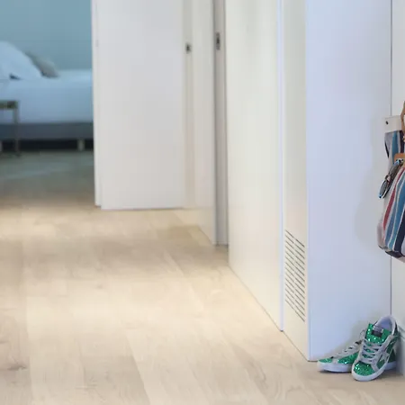 Placa Del Vi خيرونا